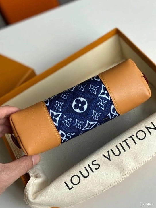 Cheap POUCH PM COSMETIC 1854 LOUIS VUITTON SINCE 0812